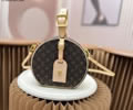 Louis Vuitton PETITE BOITE CHAPEAU Bag LV