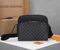 Louis Vuitton Mens bag best quality