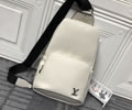 Louis Vuitton AVENUE Waist pack LV