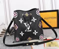 Louis Vuitton Jungle Women Bag LV