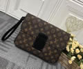 Louis Vuitton S Lock 4A Mens bag