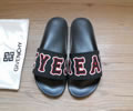 GIVENCHY Lovers Slippers