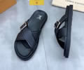 LOUIS VUITTON Men Slippers best quality