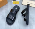 LOUIS VUITTON Men Slippers best quality