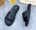 LOUIS VUITTON Men Slippers best quality