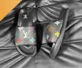 LV Men Slippers best quality