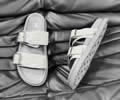 LV Men Slippers best quality
